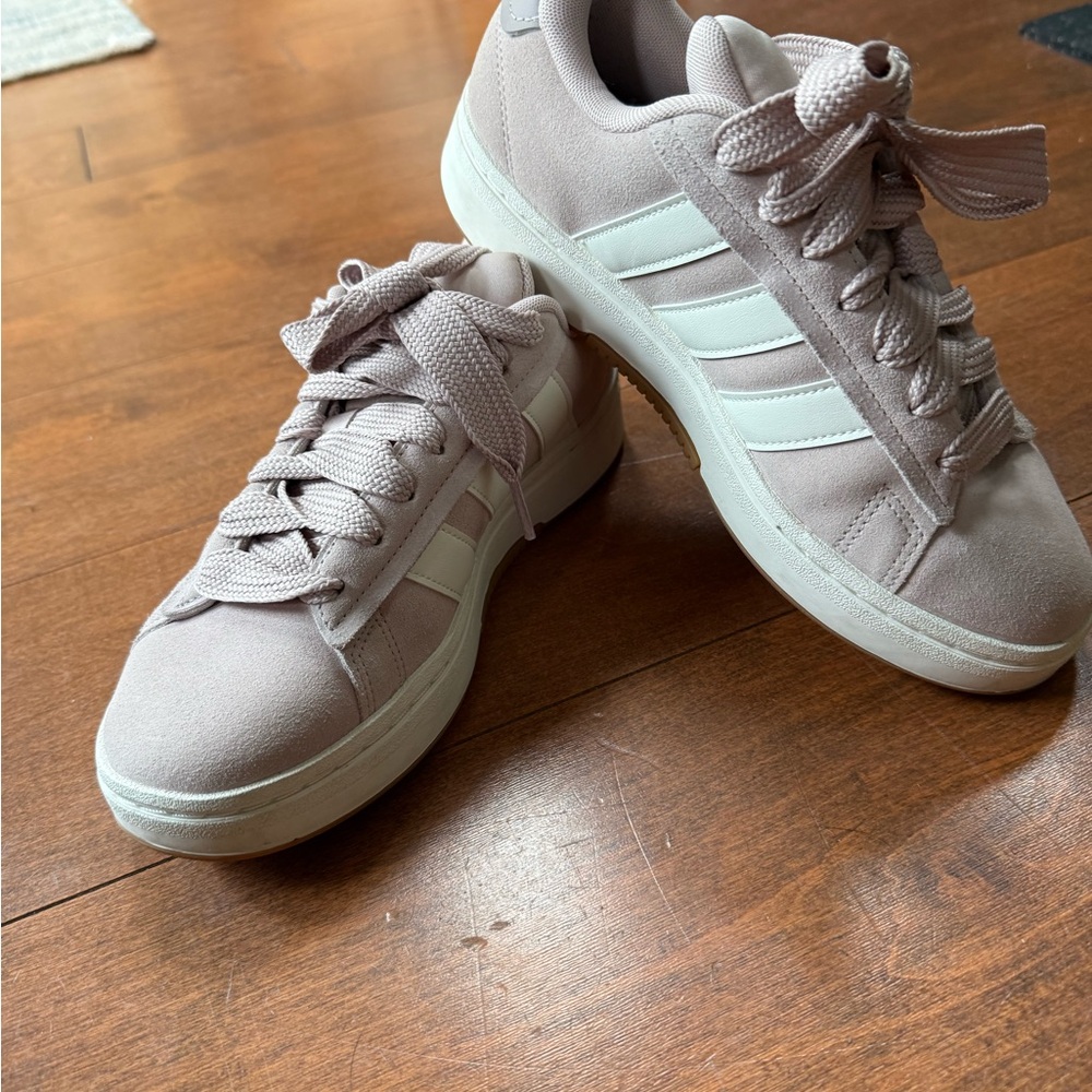 NWOT adidas Women's Pale Pink Platform Sneakers with White Stripes